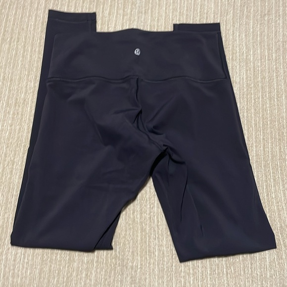 Lululemon Full length Leggings Size 8 - Picture 2 of 2